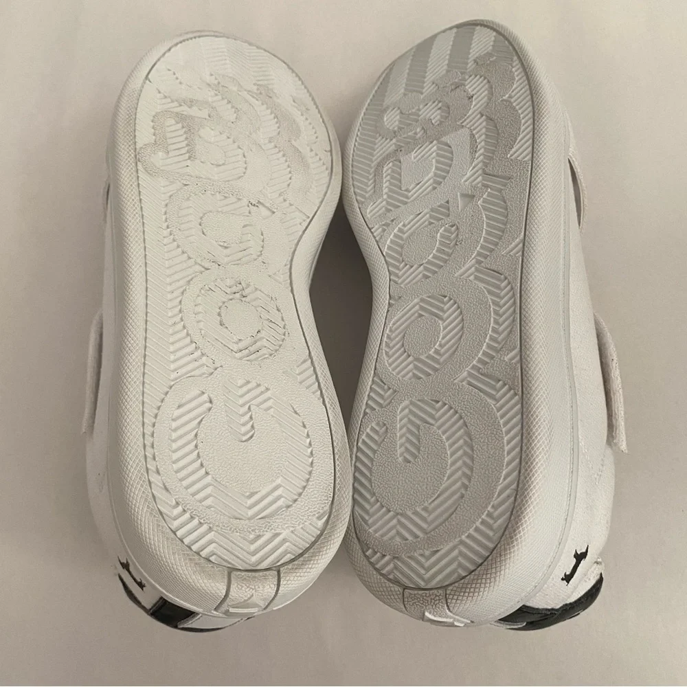 Goats Women’s Sneakers Size 7.5 Criss Cross Hood Loop Straps Streetwear NWT